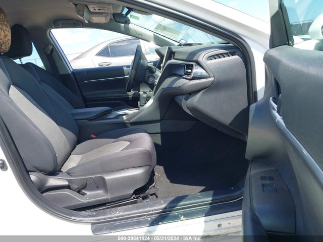 Toyota CAMRY LE 2022 4T1C11AK6NU639964 Image 5