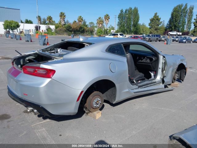 1G1FH1R7XJ0147641 Chevrolet CAMARO 2SS