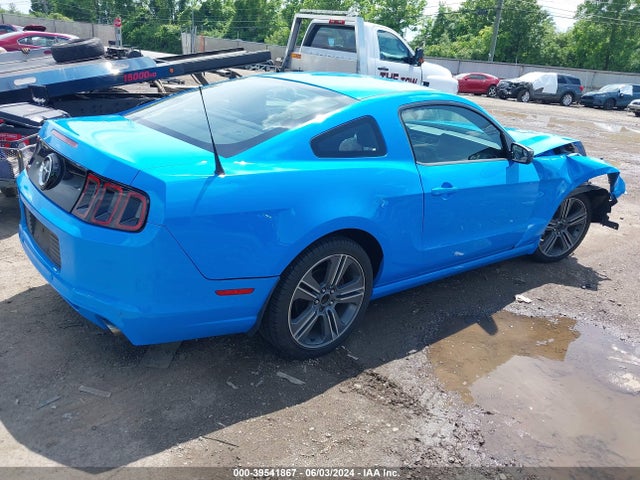 1ZVBP8AM8E5237377 Ford Mustang V6