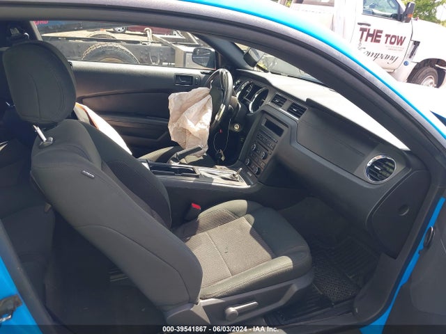 1ZVBP8AM8E5237377 Ford Mustang V6