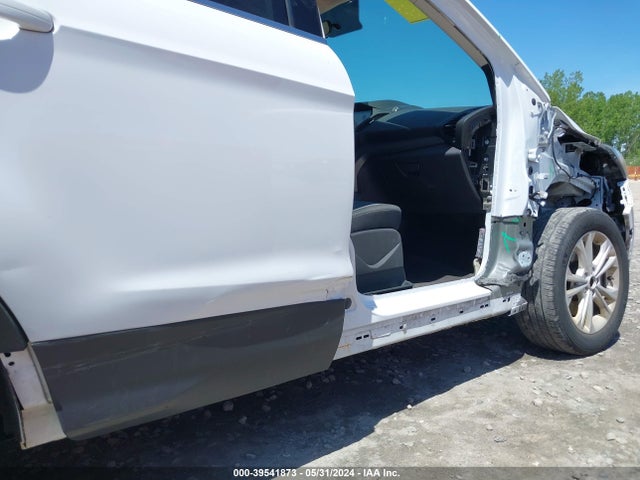 Ford ESCAPE SE 2019 1FMCU9GD7KUA56961 Image 17