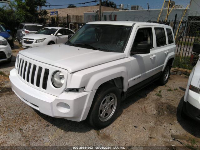 1C4NJPBA1GD753671 Jeep Patriot Sport