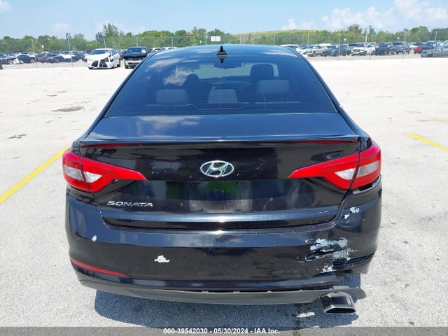 Hyundai SONATA SE 2016 5NPE24AFXGH256198 Image 16