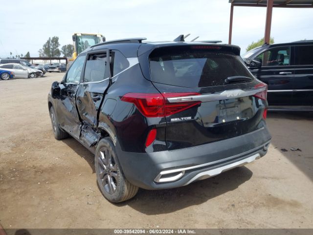 KNDEUCAA8P7354241 KIA SELTOS S