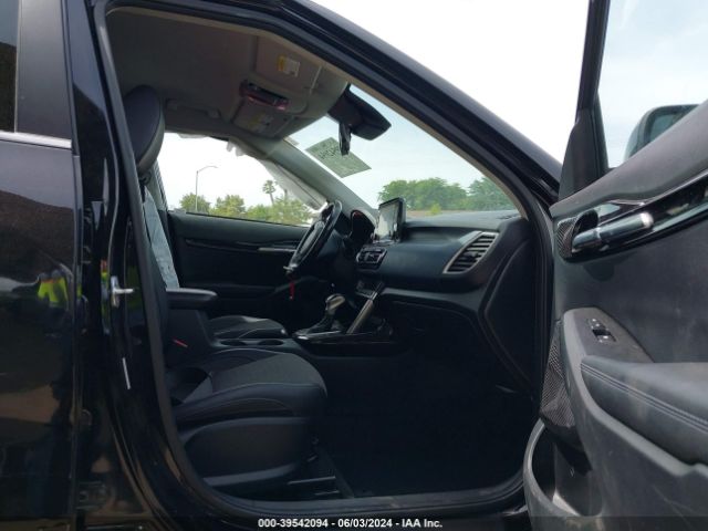 KNDEUCAA8P7354241 KIA SELTOS S