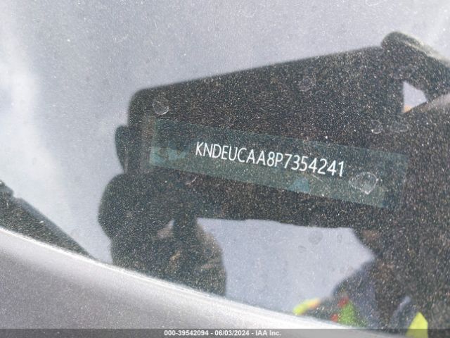 KNDEUCAA8P7354241 KIA SELTOS S