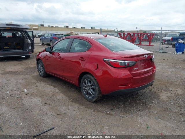 3MYDLBYV2KY509408 Toyota YARIS LE
