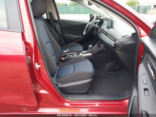 3MYDLBYV2KY509408 Toyota YARIS LE