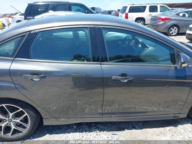 Ford FOCUS SE 2016 1FADP3F25GL401551 Image 13