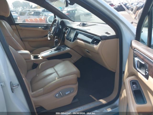 WP1AB2A59GLB44674 Porsche MACAN S