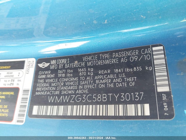 2011 MINI COOPER S CLUBMAN WMWZG3C58BTY30137 Photo 8