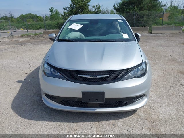 2C4RC1CG7PR578738 Chrysler Voyager Lx