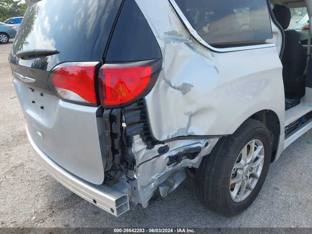 2C4RC1CG7PR578738 Chrysler Voyager Lx