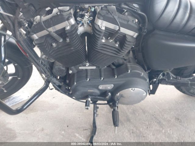 2018 HARLEY-DAVIDSON XL883 1HD4LE216JC419836 Photo 8