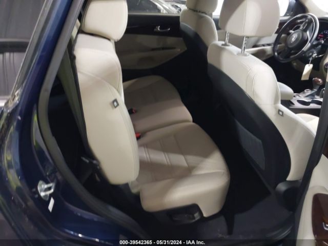 5XYPG4A31JG427662 KIA Sorento 2.4l Lx