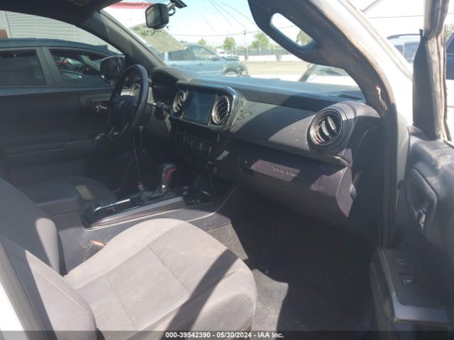 5TFCZ5AN9HX101325 Toyota Tacoma Trd Off Road
