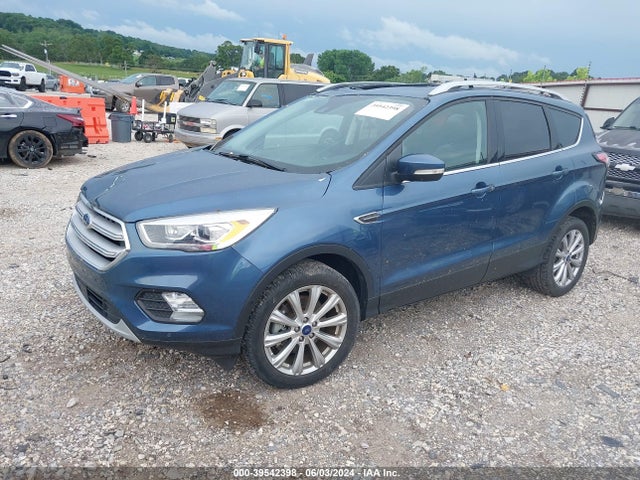 Ford Escape Titanium 2018 1FMCU9J93JUB31318 Image 2