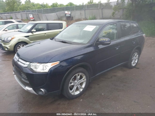 JA4AZ3A33FZ011691 Mitsubishi Outlander Se