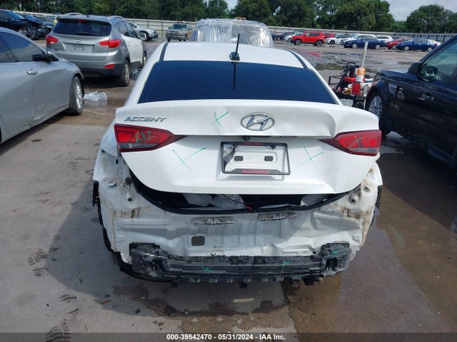 Hyundai Accent Sel 2018 3KPC24A32JE010643 Image 6