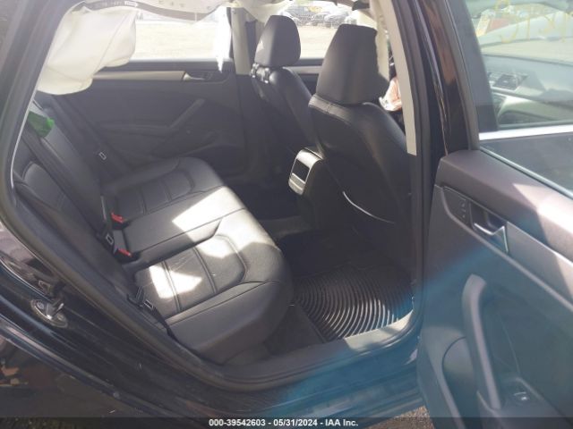 1VWAT7A31EC029622 Volkswagen Passat 1.8t Wolfsburg Edition