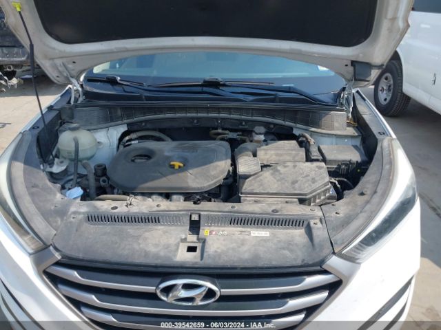 KM8J23A41HU462827 Hyundai TUCSON SE