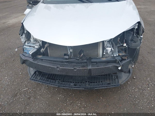 Toyota COROLLA SE 2019 2T1BURHE8KC158922 Image 6