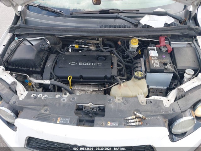 Chevrolet Sonic Ls Auto 2014 1G1JA6SHXE4181172 Image 10