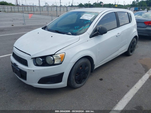 Chevrolet Sonic Ls Auto 2014 1G1JA6SHXE4181172 Image 2