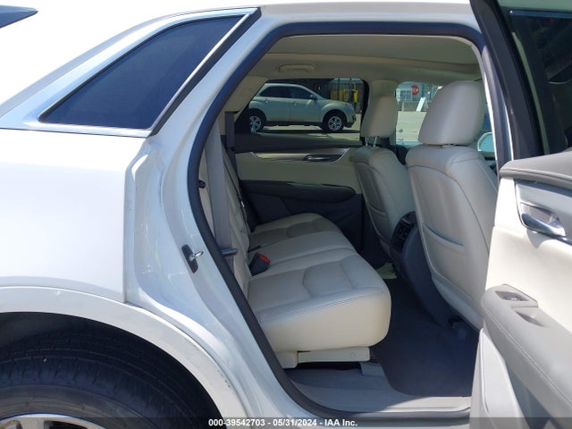 1GYKNCRS4HZ101432 Cadillac Xt5 Premium Luxury