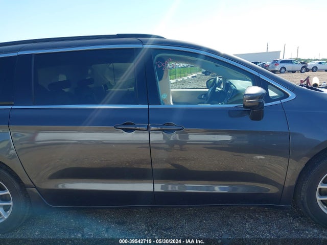 Chrysler Pacifica Touring L 2022 2C4RC1BG0NR168278 Image 13