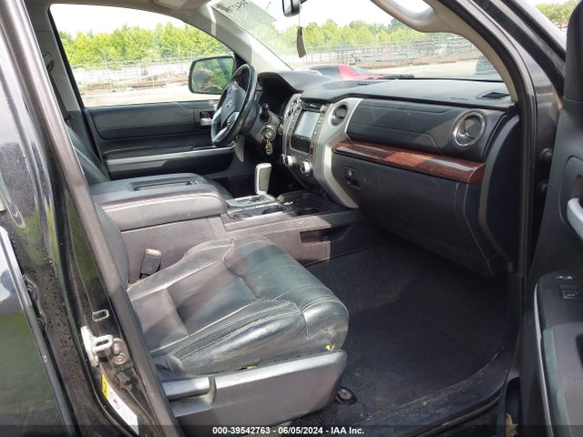 5TFHW5F10GX548208 Toyota Tundra Limited 5.7l V8