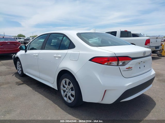 Toyota COROLLA LE 2021 5YFEPMAE0MP158546 Image 3