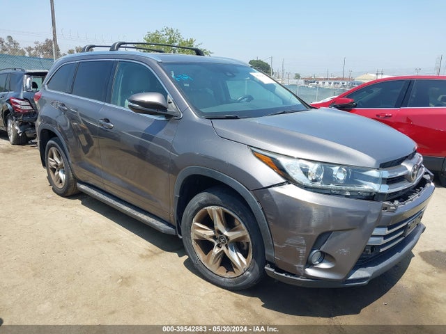 Toyota Highlander Limited 2017 5TDYZRFH2HS227144 zdjęcie główne