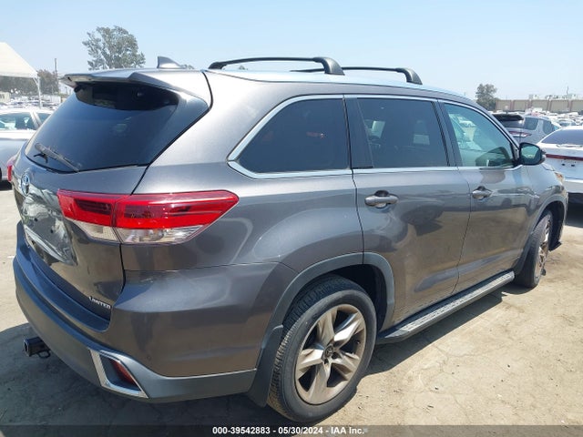 Toyota Highlander Limited 2017 5TDYZRFH2HS227144 Image 4