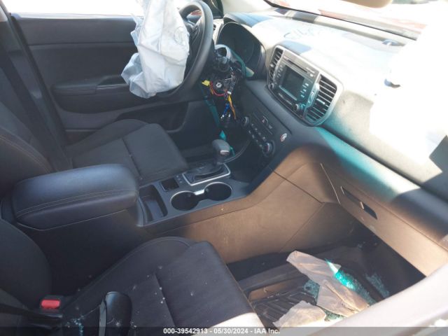 KNDPMCAC4H7242399 KIA Sportage Lx