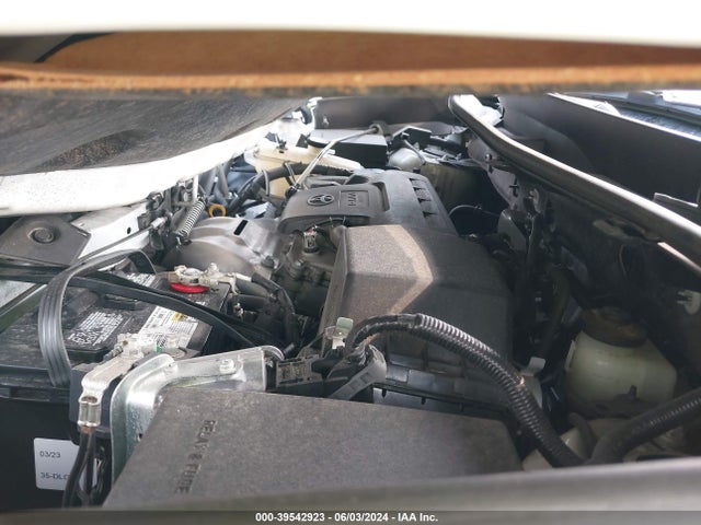 Toyota Rav4 Xle 2018 JTMWFREV3JJ187649 Image 10
