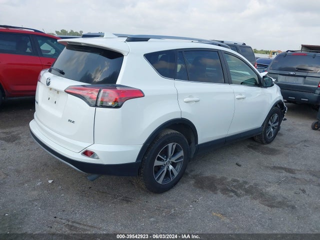 Toyota Rav4 Xle 2018 JTMWFREV3JJ187649 Image 4