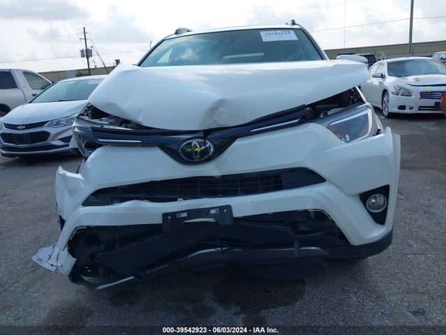 Toyota Rav4 Xle 2018 JTMWFREV3JJ187649 Image 6