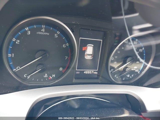 Toyota Rav4 Xle 2018 JTMWFREV3JJ187649 Image 7