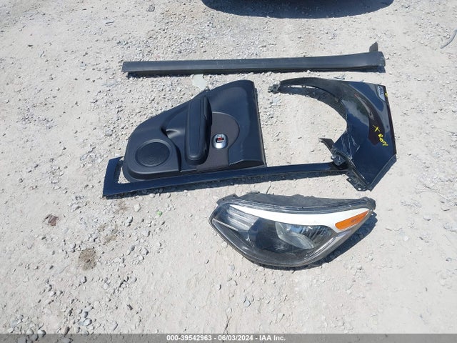 KIA Soul 2016 KNDJN2A24G7284400 Image 12