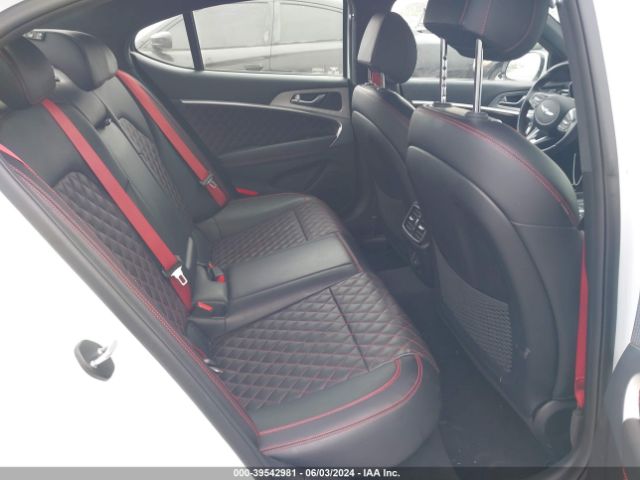 KMTG54TE9NU099062 Genesis G70 3.3t Rwd