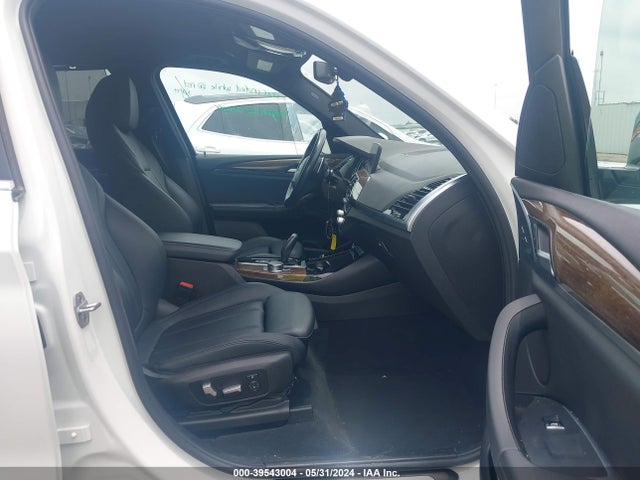 5UXTR9C52JLC75031 BMW X3 Xdrive30i
