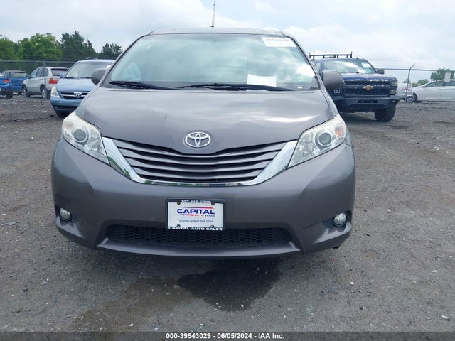 Toyota Sienna Xle 8 Passenger 2017 5TDYZ3DC3HS782818 Image 12