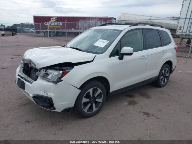 JF2SJAEC2JG404930 Subaru Forester 2.5i Premium