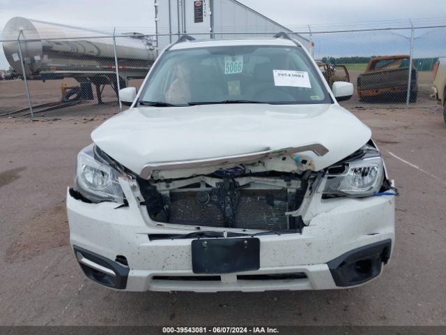 JF2SJAEC2JG404930 Subaru Forester 2.5i Premium