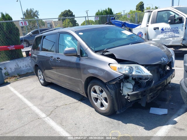 Toyota Sienna Le 8 Passenger 2016 5TDKK3DC5GS754981 главное изображение