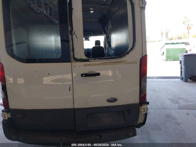 Ford Transit-250 2018 1FTYR3XM8JKA43641 Image 6