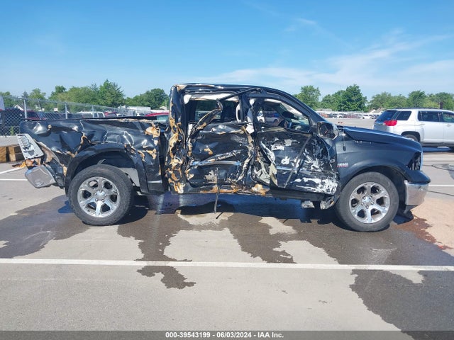 1C6RR7NTXHS859953 RAM 1500 Laramie  4x4 5'7 Box