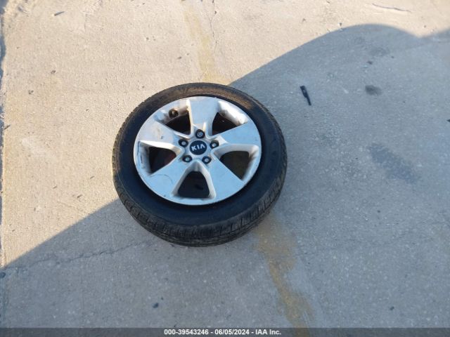 KNDJN2A2XK7645654 KIA Soul