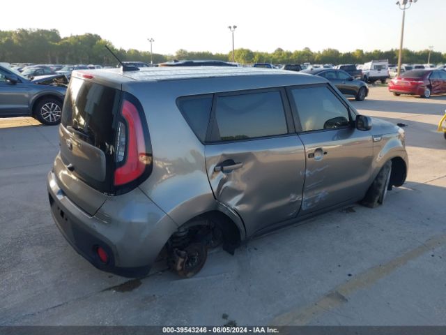KNDJN2A2XK7645654 KIA Soul